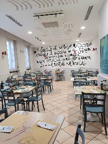 Foto Ristorante a Turate di 116 m² in vendita
