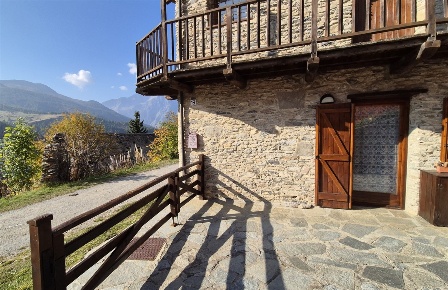 Foto Appartamento in THURES, Cesana Torinese di 88 m² con 2 locali