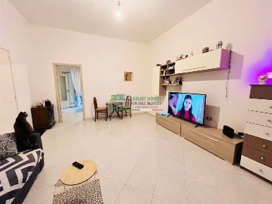 Foto Appartamento in Via Giovanbattista, Comiso Centro di 65 m² in vendita