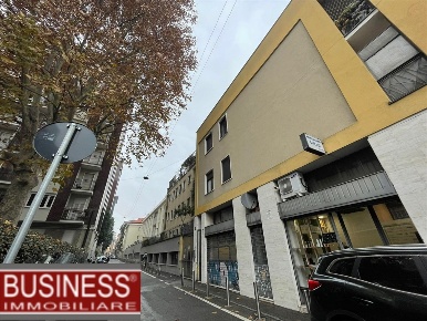 Foto Appartamento in Via Cerano, Milano Solari di 42 m² con 1 locali