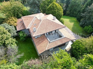 Foto Appartamento in Via Don Lorenzo Riva, Palazzago Gromlongo di 106 m²