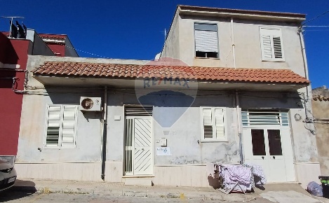 Foto Casa indipendente in Via Marche, Pachino Centro di 135 m² con 6 locali