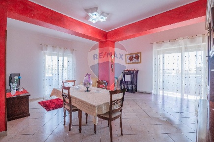 Foto Attico in Via Raffaello 2, Pozzallo di 188 m² con 7 locali in vendita