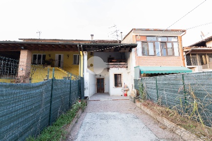 Foto Casa indipendente in Vicolo Garibaldi, Cigole di 195 m² con 4 locali