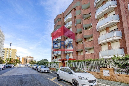 Foto Appartamento in Via Berlinguer, Pomezia Pomezia Centro di 72 m²