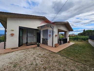 Foto Villa unifamiliare in Strada Marscianese, Marsciano di 160 m²