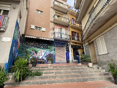 Foto Bar in via umberto, Graniti di 75 m² con 3 locali in vendita