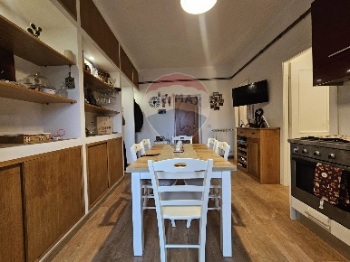 Foto Appartamento in Via Del Forte Bravetta, Roma di 58 m² con 3 locali