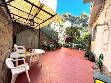 Foto Appartamento in Via Sant'alberto, Genova Sestri Ponente di 59 m²