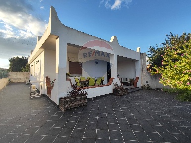Foto Villa singola in Via dell'Agata, Siracusa Plemmirio di 85 m²