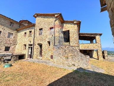 Foto Appartamento in Località Ranzola, Monte Santa Maria Tiberina di 250 m²