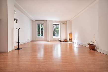 Foto Ufficio in Via San Maurilio, Milano Carrobbio di 175 m² con 5 locali