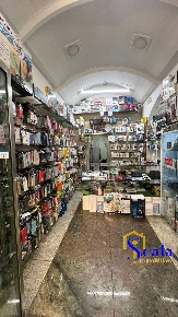 Foto Locale commerciale in CORSO ALDO MORO, Santa Maria Capua Vetere