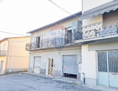 Foto Appartamento in San Donato, Bucine Pogi di 125 m² con 4 locali