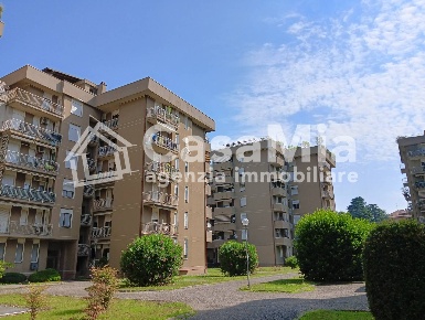 Foto Appartamento in Via Guerciotti, Legnano Piscina, Parco Castello