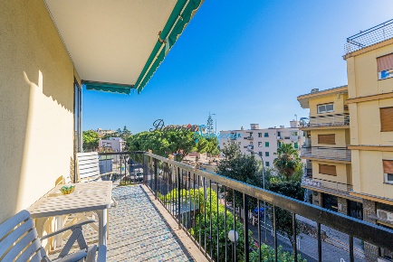 Foto Appartamento in Via Padre Semeria, Sanremo Foce - Semeria di 88 m²