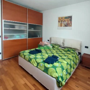 Foto Villa bifamiliare in Via ancona, Ravenna di 185 m² con 6 locali