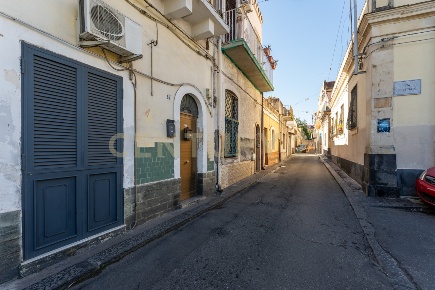 Foto Appartamento in Via Stagno 67, Catania Cibali di 97 m² con 4 locali