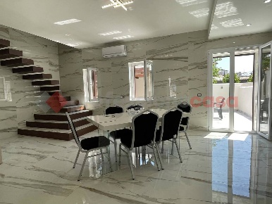 Foto Villa a schiera in Via MONACO 1, Terracina di 90 m² con 4 locali