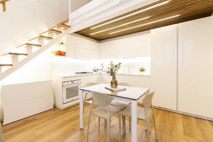 Foto Loft in via Pierfrancesco Mola 5, Milano Certosa di 80 m² con 3 locali