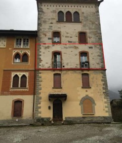 Foto Appartamento in Via Torre  10/A, Canzo di 91 m² con 2 locali all'asta