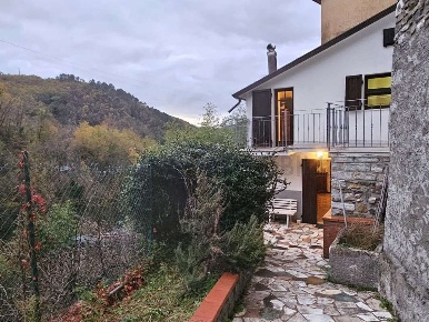 Foto Appartamento in via tarnone, Carrara Miseglia, Bedizzano, Codena