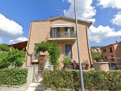 Foto Appartamento a Rapolano Terme di 104 m² con 3 locali in vendita