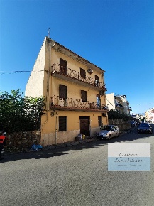 Foto Appartamento a Reggio di Calabria Centro Storico di 80 m² con 4 locali