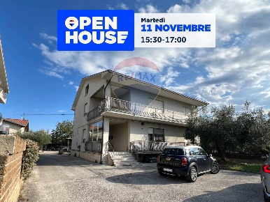 Foto Appartamento in Contrada Serroni, Lanciano Centro di 161 m² in affitto