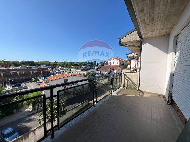 Foto Appartamento a Lanciano Centro di 120 m² con 6 locali in vendita