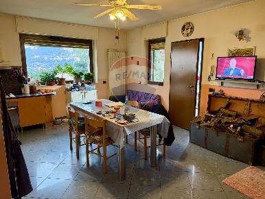 Foto Appartamento in VIA CARDUCCI, Ranzanico di 85 m² con 2 locali