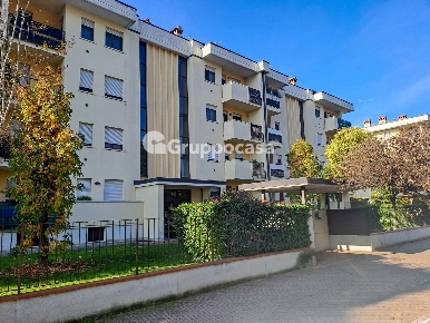 Foto Appartamento in Via Pasubio, Corbetta Semicentro, Isola di 97 m²