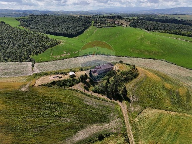 Foto Rustico in Borgo la Fonte, Buonconvento di 1247 m² con 18 locali