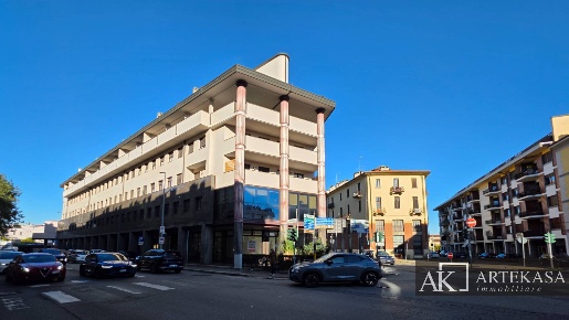 Foto Appartamento in Viale Dante Alighieri, Novara Centro - Stazione