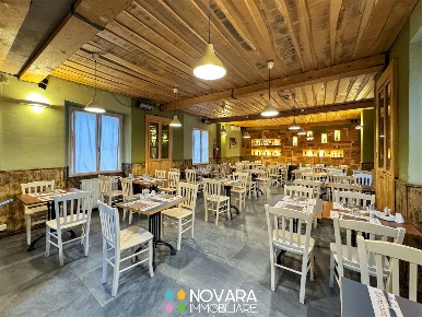 Foto Attività commerciale in Via Sempione, Borgo Ticino Centro di 154 m²