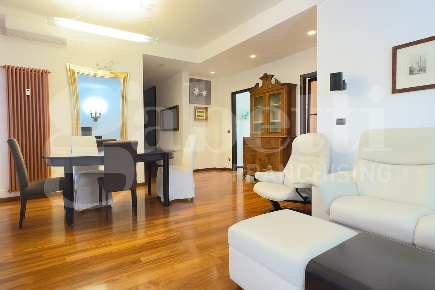 Foto Appartamento in Via Bellombra 2, Bologna Colli San Mamolo di 160 m²