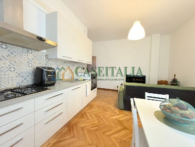 Foto Appartamento a Ivrea di 70 m² con 4 locali in vendita