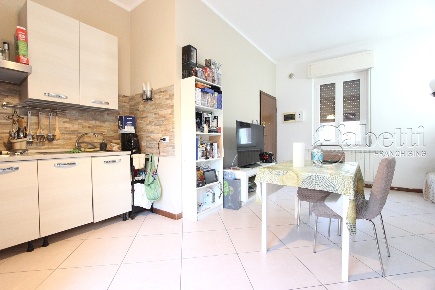 Foto Appartamento in Viale Villoresi, Nerviano Centro di 90 m² con 3 locali