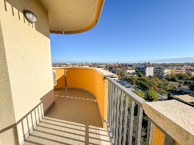 Foto Appartamento in Via Salvemini 28, Rimini Viserba di 80 m² con 4 locali