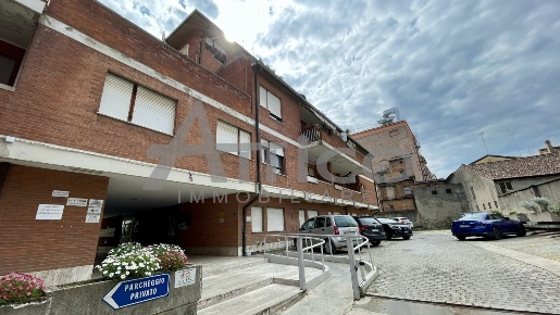 Foto Appartamento in P.zza all' Ara RO, Rovigo Centro Storico di 195 m²