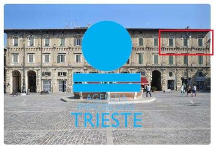 Foto Appartamento a Pesaro di 160 m² con 5 locali in vendita