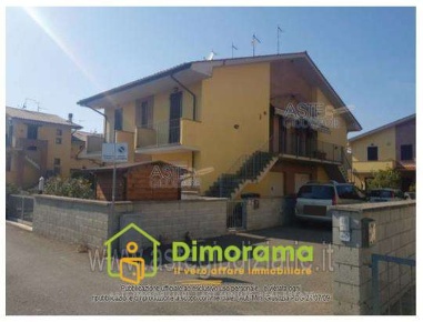 Foto Appartamento in Via del Pino 52 pontedera 52, Pontedera di 77 m²