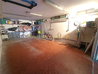 Foto Box a Vallecrosia di 35 m² con 1 locali in vendita