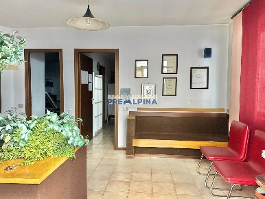 Foto Ufficio in Via Sacco 10, Leffe di 70 m² con 2 locali in vendita