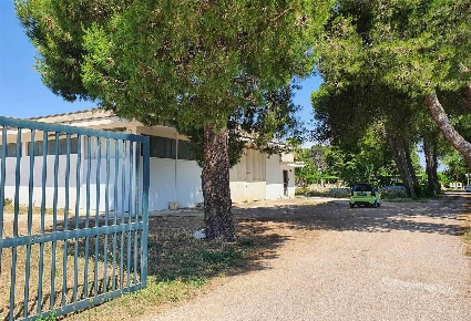 Foto Capannone industriale in via San Nicola, Cursi di 350 m² con 2 locali