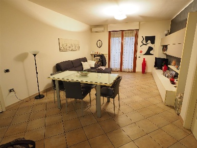 Foto Appartamento a Agliana Centro di 90 m² con 4 locali in vendita