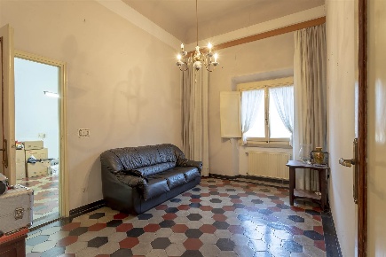 Foto Appartamento in via del Ponte all'Asse, Firenze di 130 m² con 6 locali