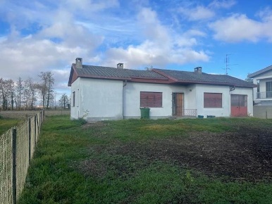 Foto Casa indipendente a Mortara Centro di 106 m² con 3 locali in vendita