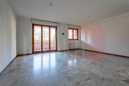 Foto Appartamento in Via delle Rose 5, Pieve Emanuele Centro di 142 m²