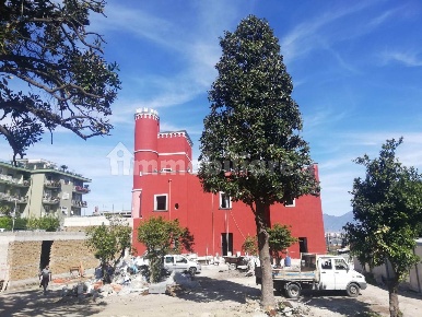 Foto Appartamento a Napoli Zona Ospedaliera di 166 m² con 5 locali